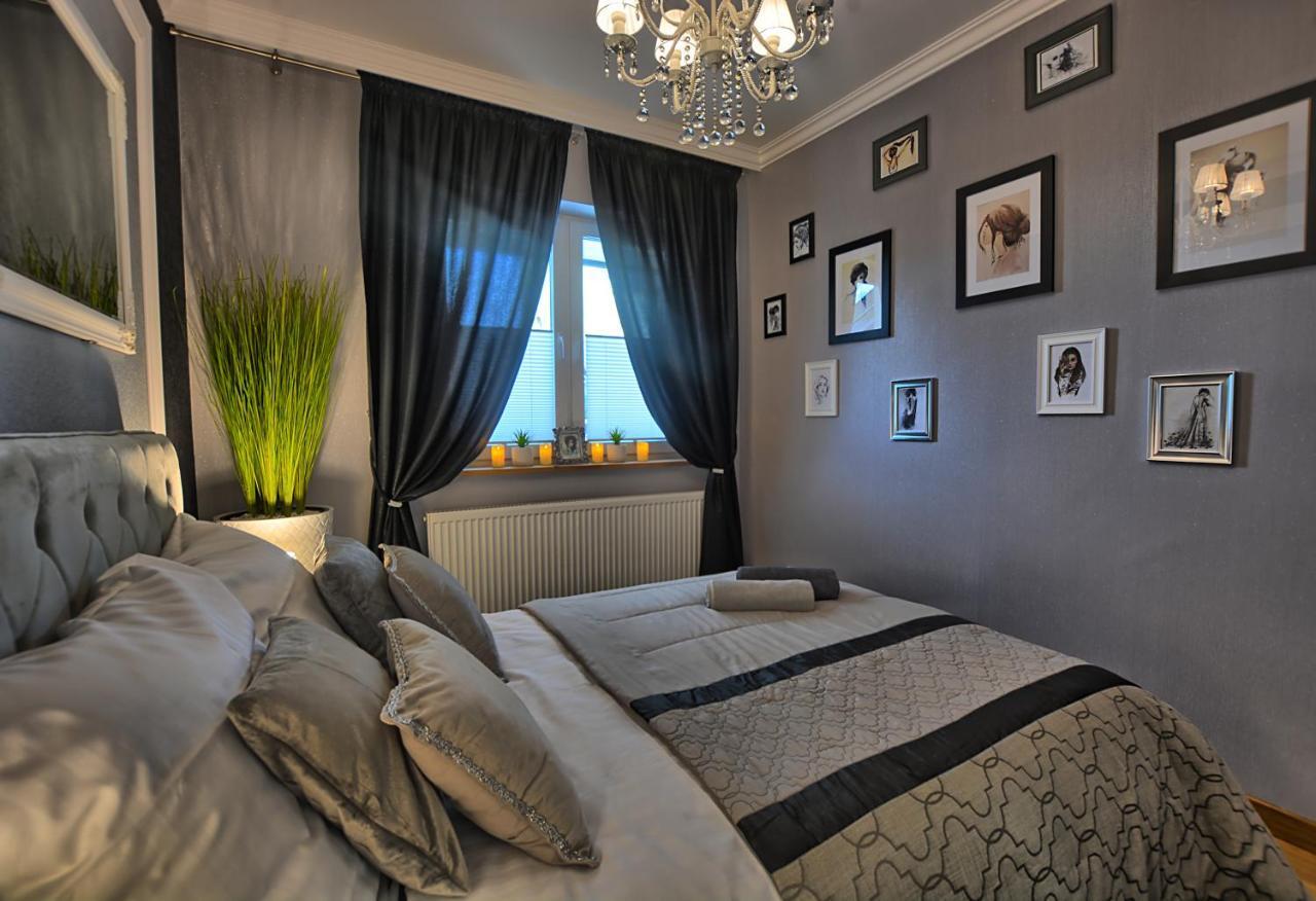 Apartament Diamentowy Lesko Bagian luar foto